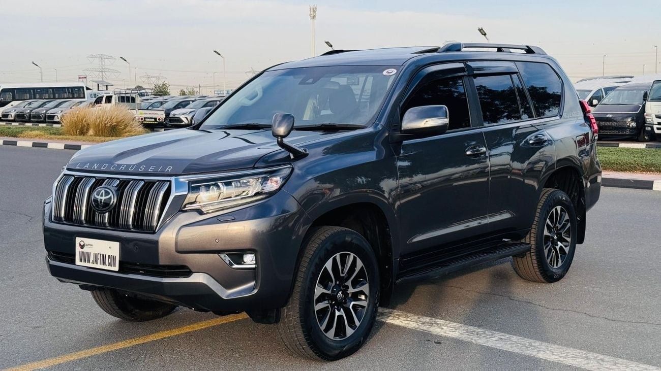 تويوتا برادو PERFECT CONDITION | 2.8L DIESEL ENGINE | PARKING SENSORS | 2020