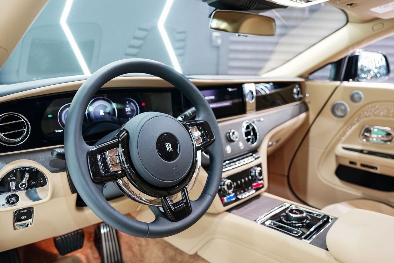 رولز رويس سبيكتر Coupe 2024 Rolls Royce Spectre, BRAND NEW, Bespoke Audio, Starlight, Dealer Warranty + Service!!