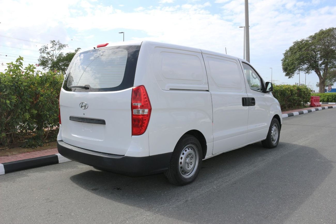 Hyundai H-1 Std HYUNDAI H1 DELIVERY VAN , 2014 GCC MANUAL GEAR