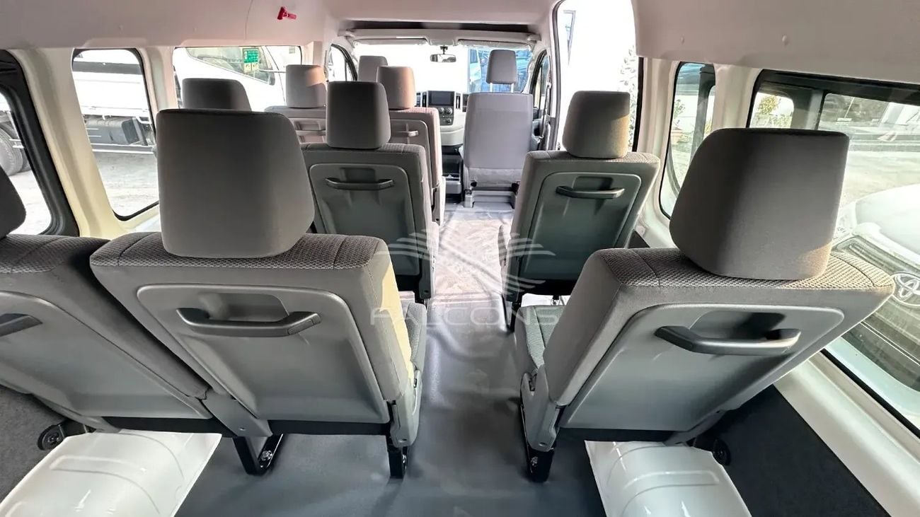 Toyota Hiace DX