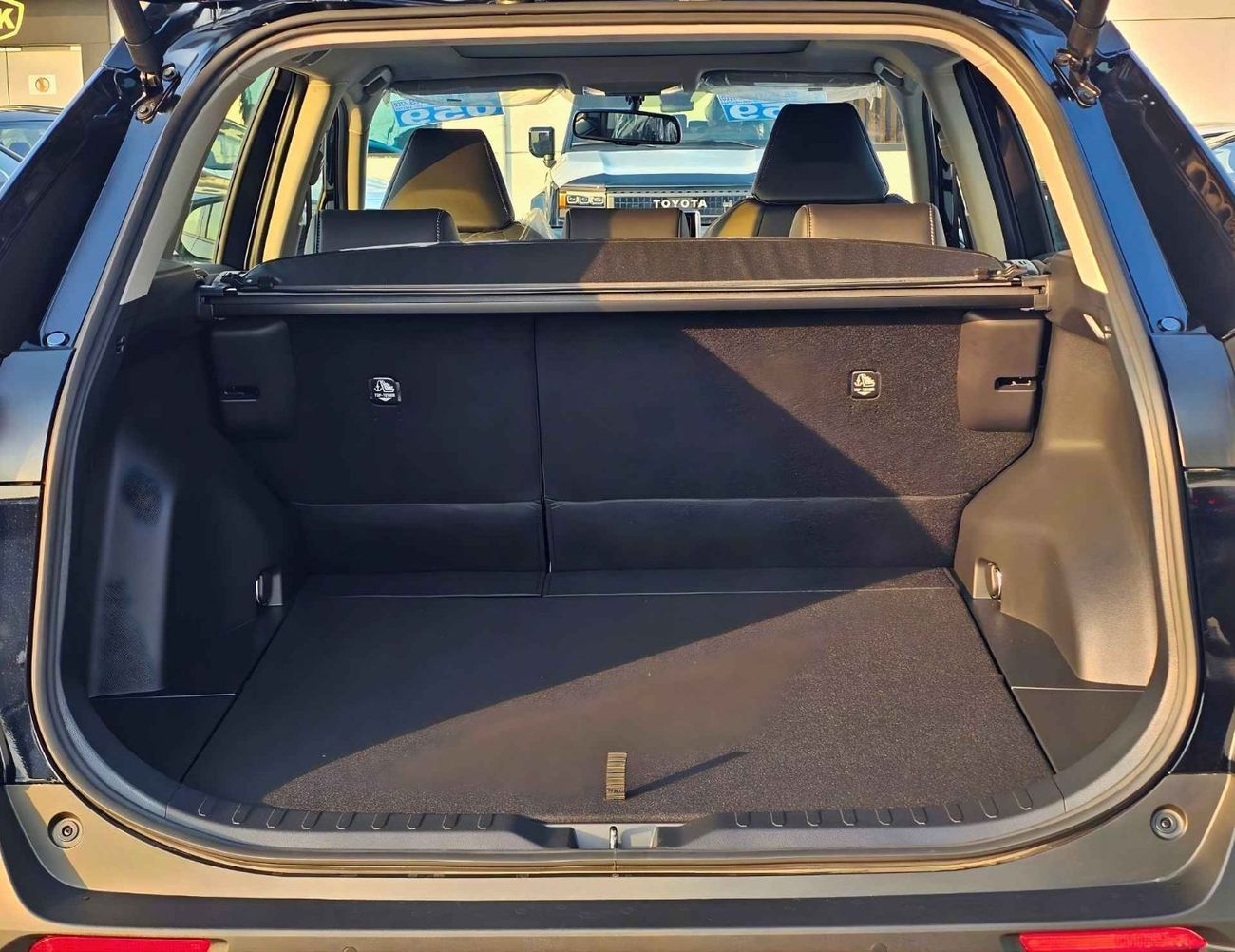 تويوتا راف ٤ HYBRID / FULL OPTION / 2.5L AWD / PANORAMIC ROOF / CODE # RAVHFY