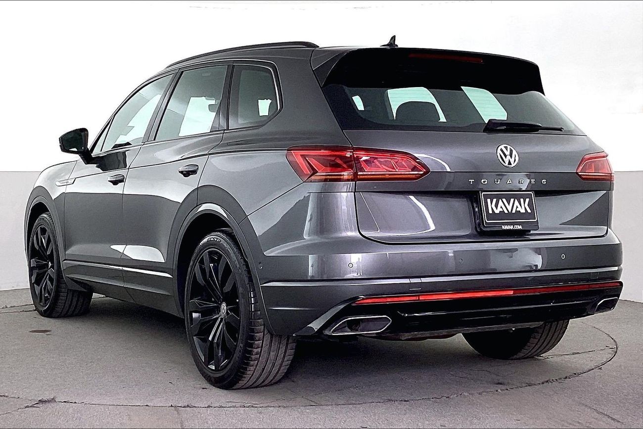 Volkswagen Touareg R-Line | Guaranteed Warranty | 0 Down Payment