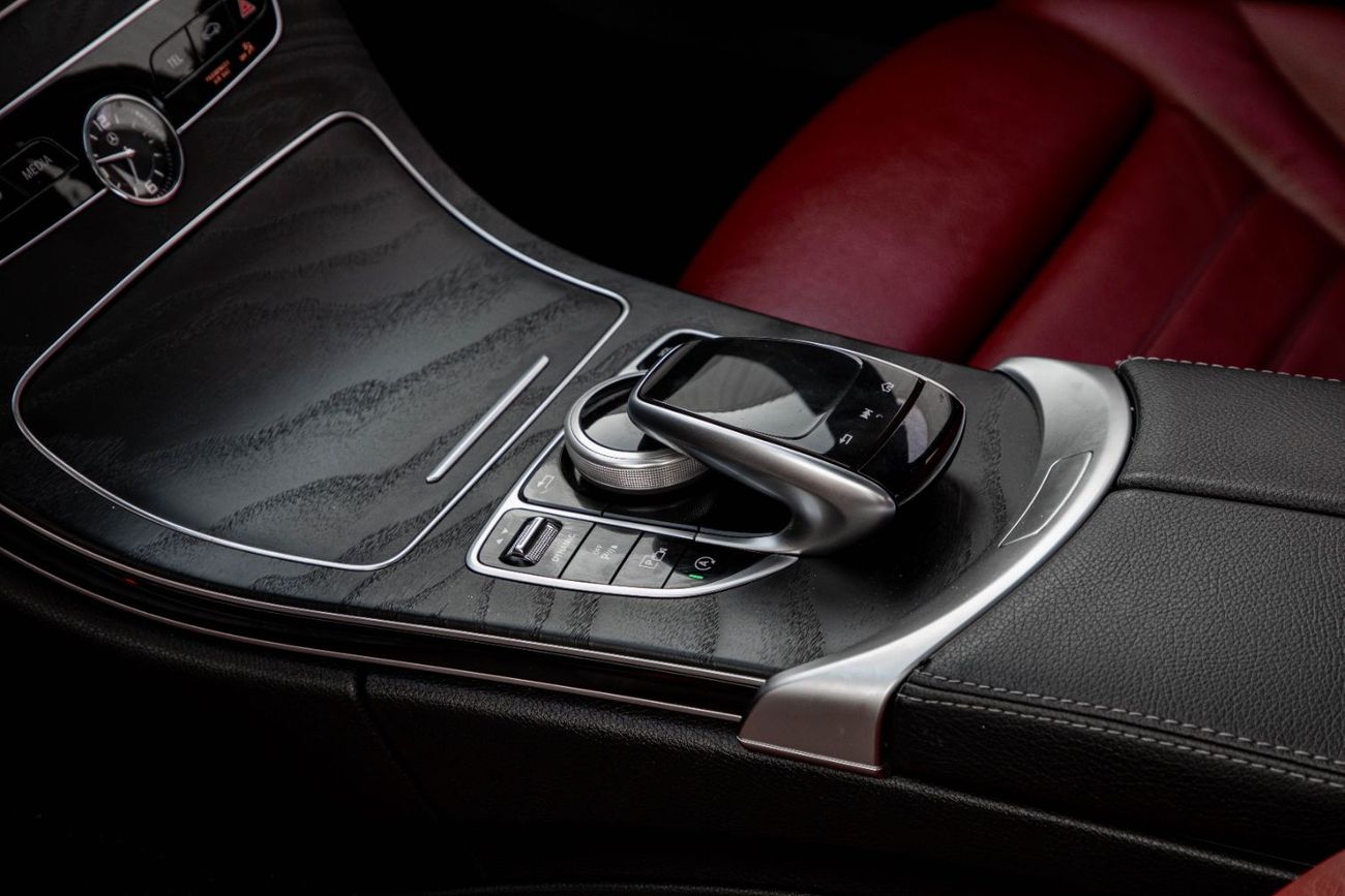 مرسيدس بنز C 200 2,644 P.M  | 0% Downpayment | Mercedes C200 AMG!