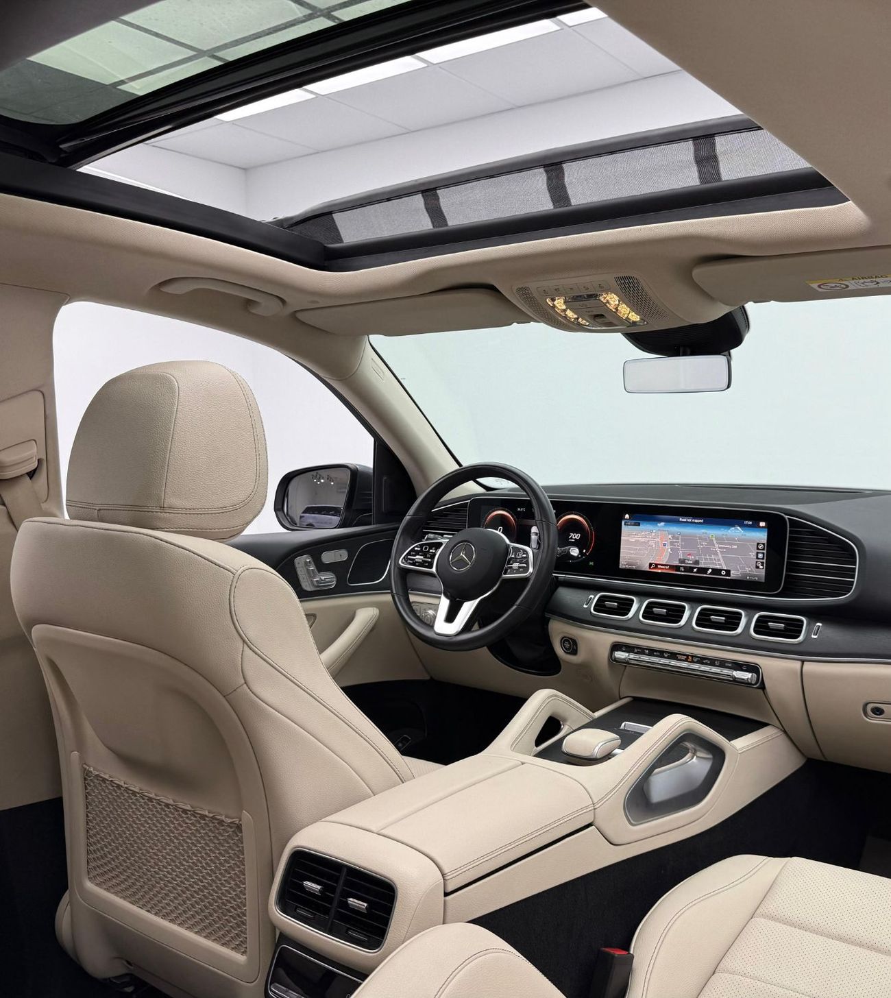 مرسيدس بنز GLE 450 2023 Mercedes-Benz GLE 450 4MATIC,One Year Unlimited KM Warranty,Full service history,GCC