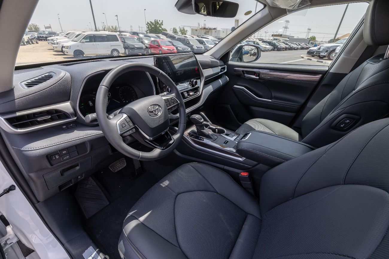 Toyota Highlander Toyota Highlander 2.5L Hybrid Electric 4WD Premium Edition 7-Seater - 2025 (Export)