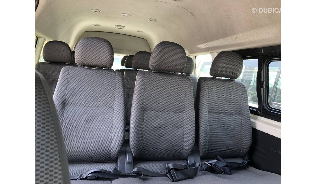 تويوتا هاياس Toyota Hiace Highroof 15 str,Model:2013. Excellent Condition