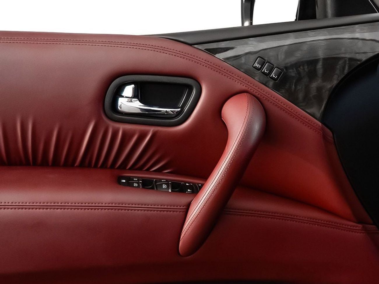 Nissan Patrol LE Platinum 5.6L