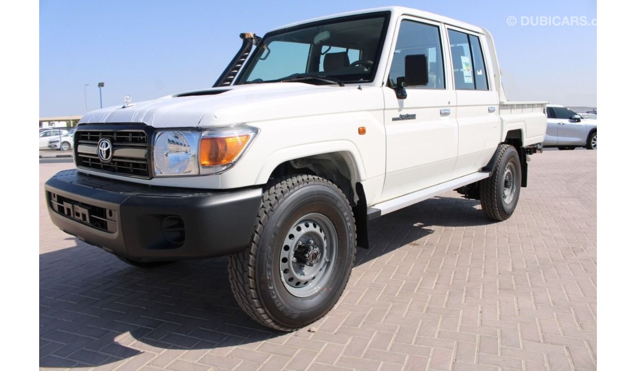 تويوتا لاند كروزر بيك آب 4.5L V8 Diesel Double Cab STD Manual