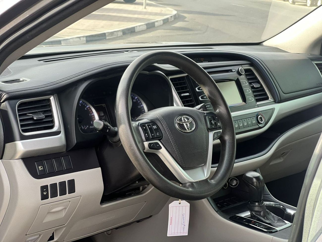 تويوتا هايلاندر 2018 Toyota Highlander LE+ 2.7L V4 - FWD - Petrol - Rare Stock - 7 Seater Rear CAM - 58,200 mileage 