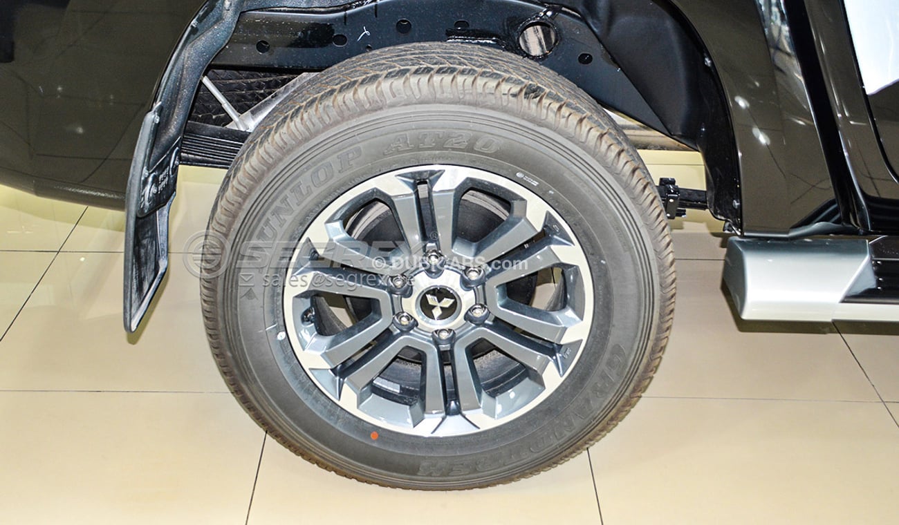 Mitsubishi L200 2.4 TDSL Sportero 2021 Models Available in colors