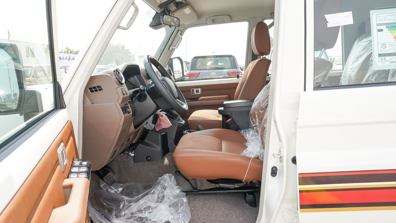 Toyota Land Cruiser 70 LX 2.8L Diesel A/T