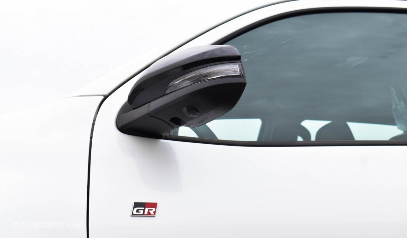 تويوتا هيلوكس GR Sport 4.0 L V6