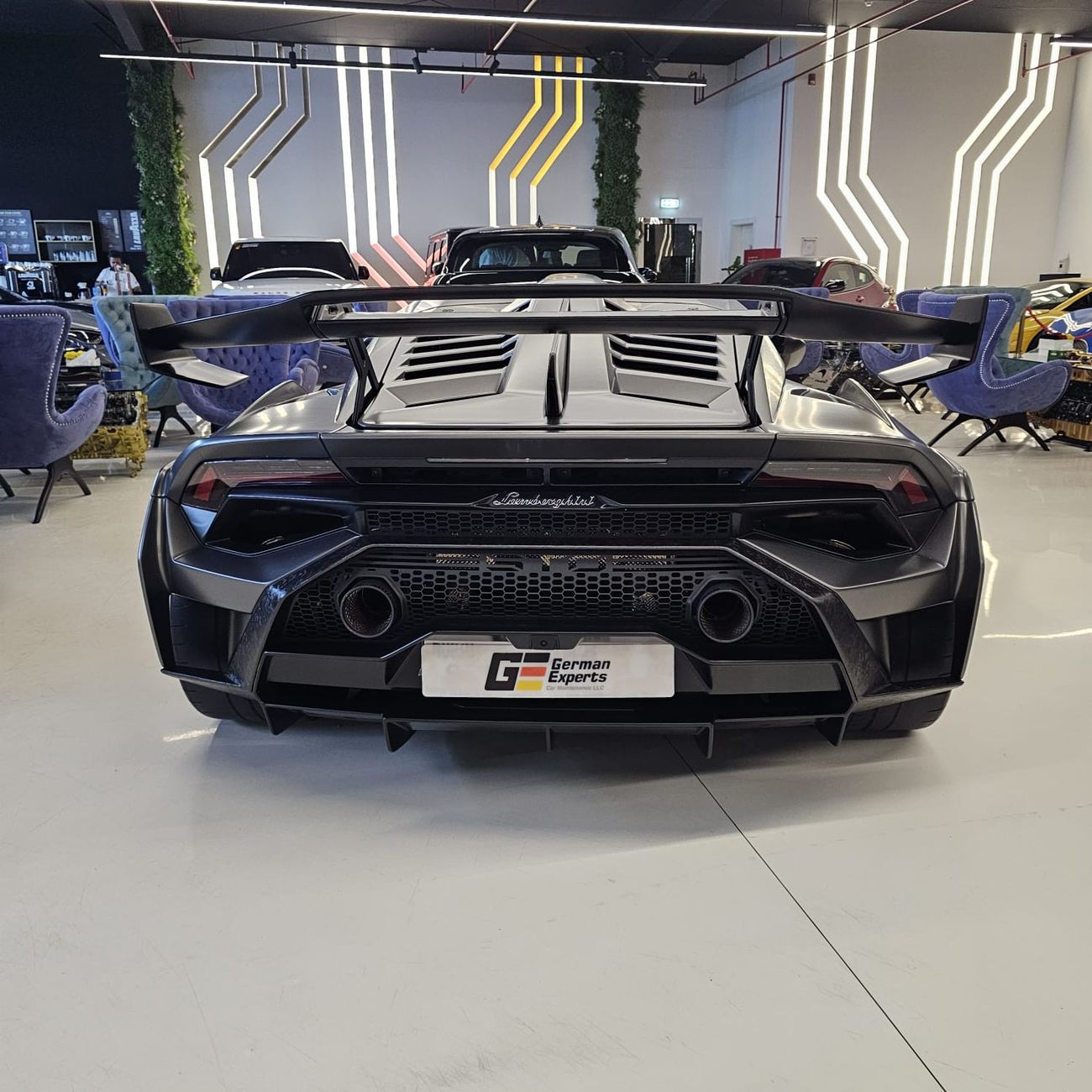 Lamborghini Huracan 2022 Lamborghini Huracán STO / GCC /Forged Carbon Fiber Edition/arranty till 2027Under Agency W