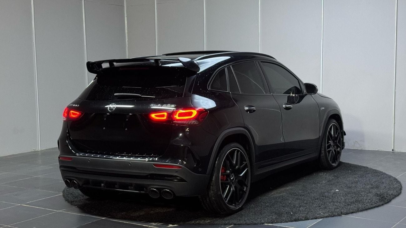 Mercedes-Benz GLA 45 S AMG