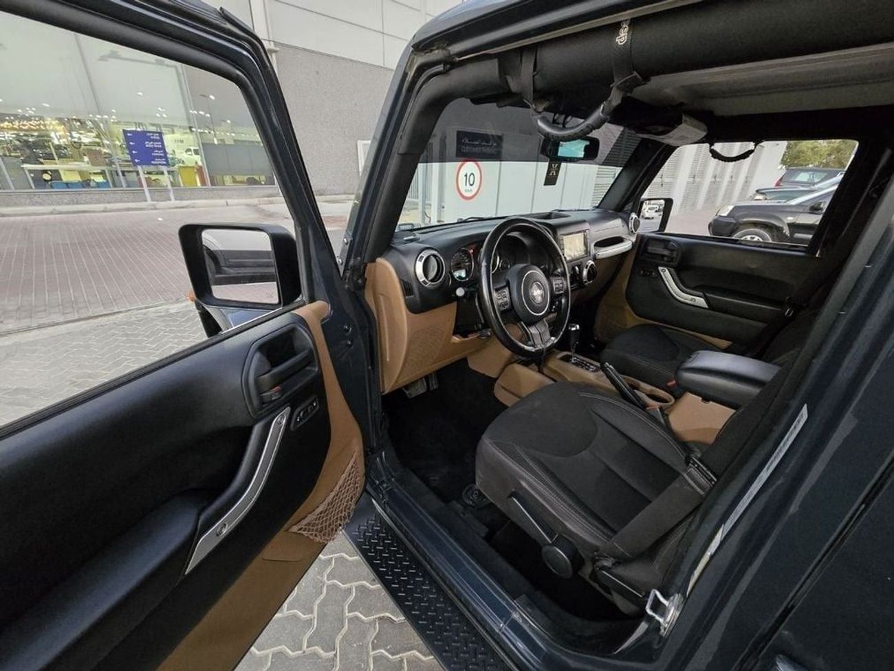 Jeep Wrangler Sahara 3.6L A/T JEEP WRANGLER SAHARA 2016 GCC PERFECT CONDITION