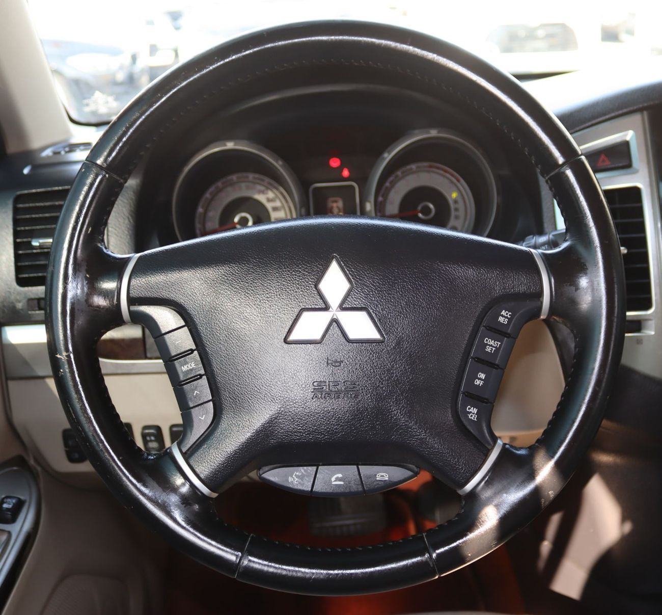 Mitsubishi Pajero GLS Mid 3.0L (175 HP) 2020 Mitsubishi Pajero - GCC - Accident-Free - 3.0L - (V)6 - 7 Seats - Excelle