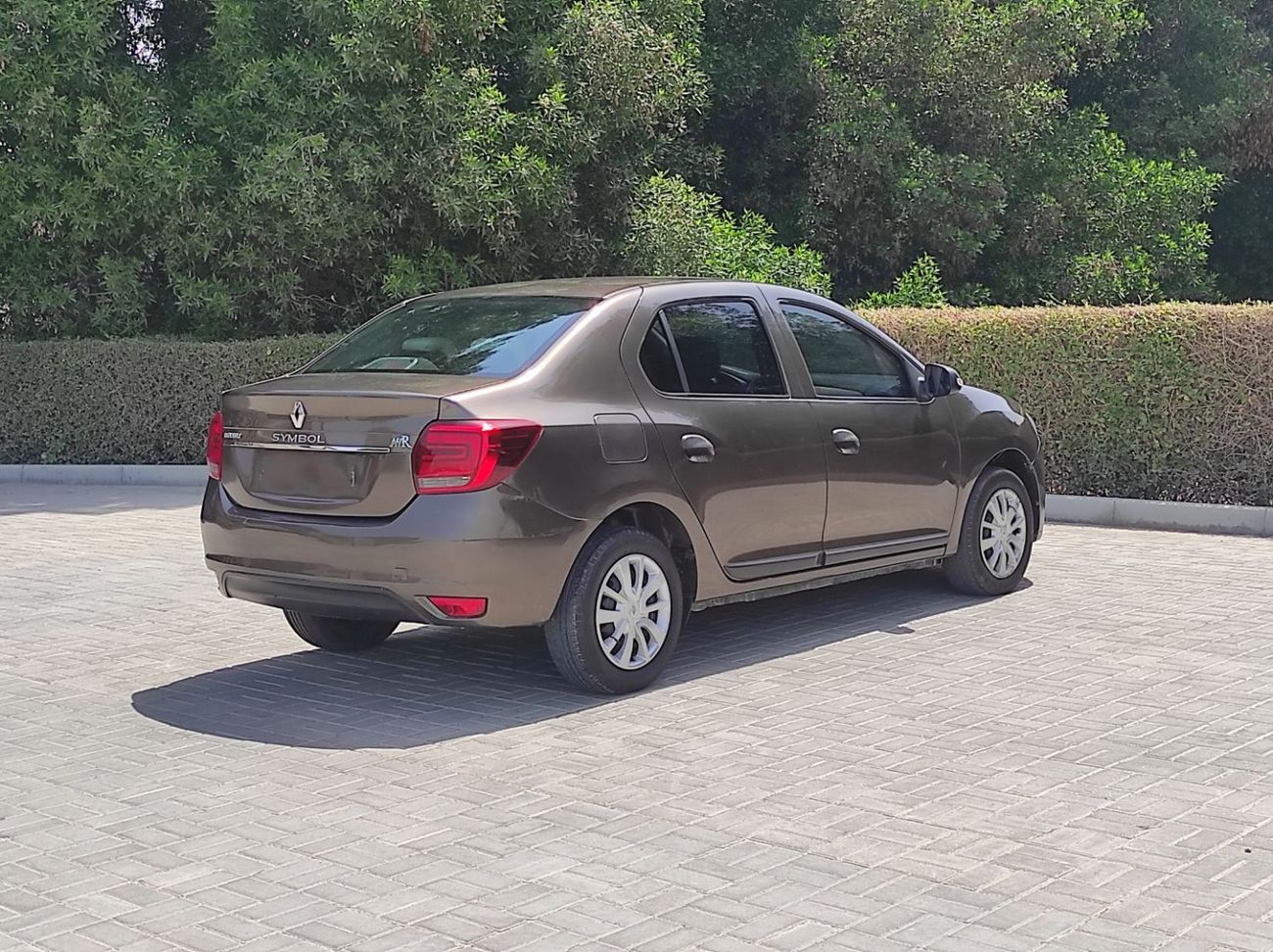 Renault Symbol Renault symbol 2020 Gcc full automatic