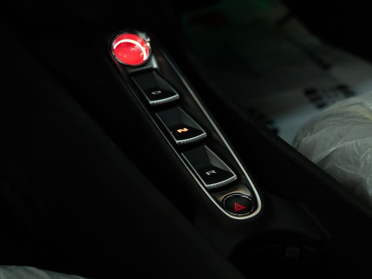 McLaren Artura 2024 McLaren Artura Plug-In Hybrid | KOREAN Specs | Like New