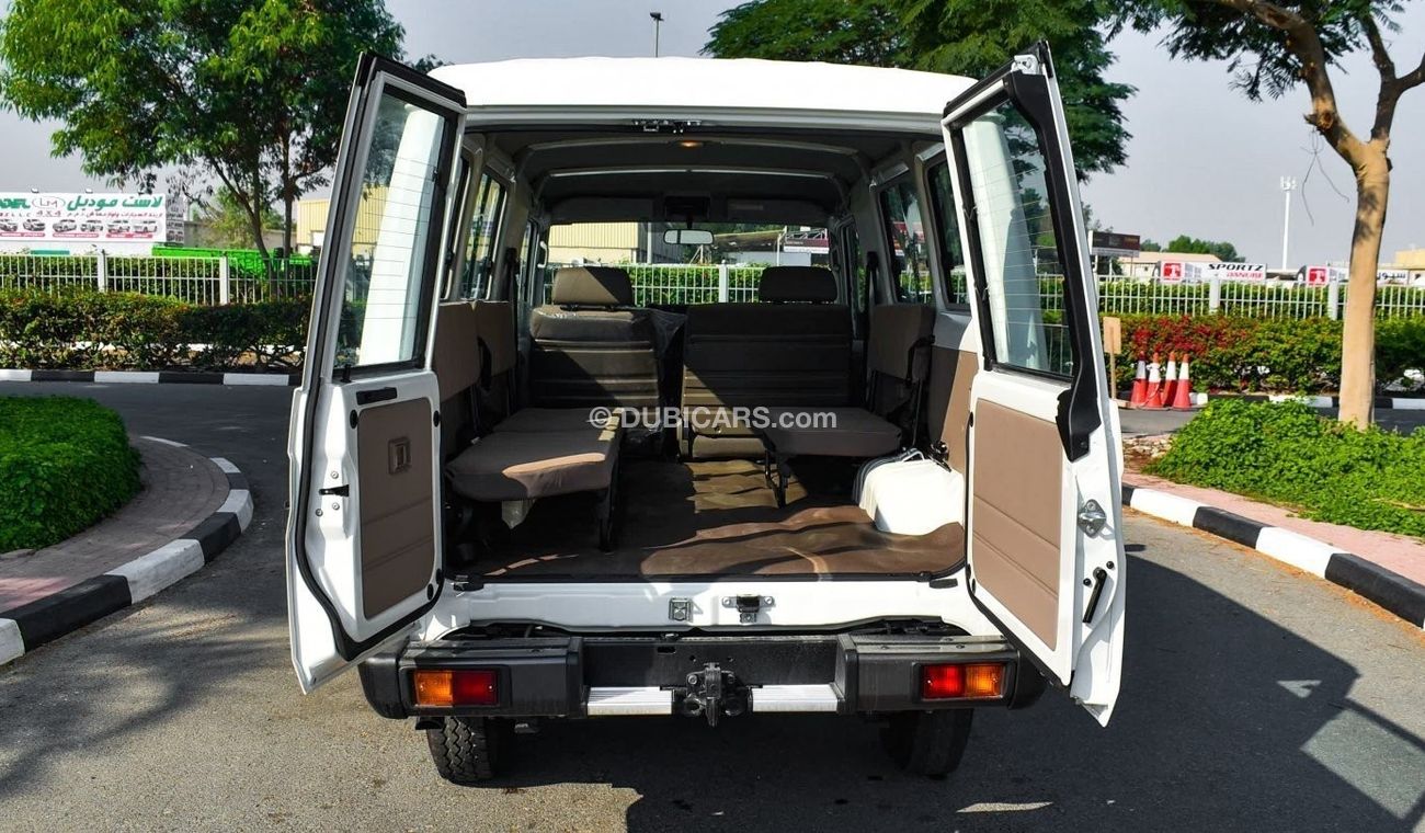 Toyota Land Cruiser GRJ78 4.0L