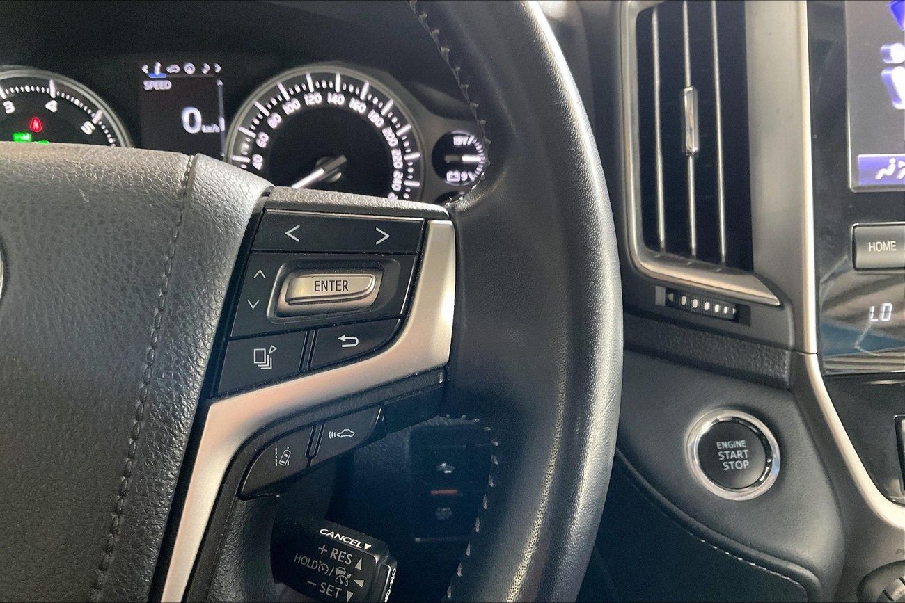 Toyota Land Cruiser VXR | upto AED 20,000 Ramadan Discount | Guaranteed Warranty | 0 Down Payment