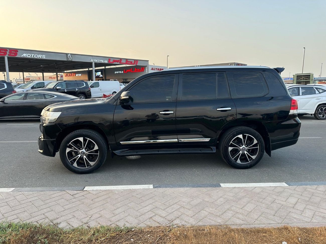 تويوتا لاند كروزر EXR 4.0L 4WD