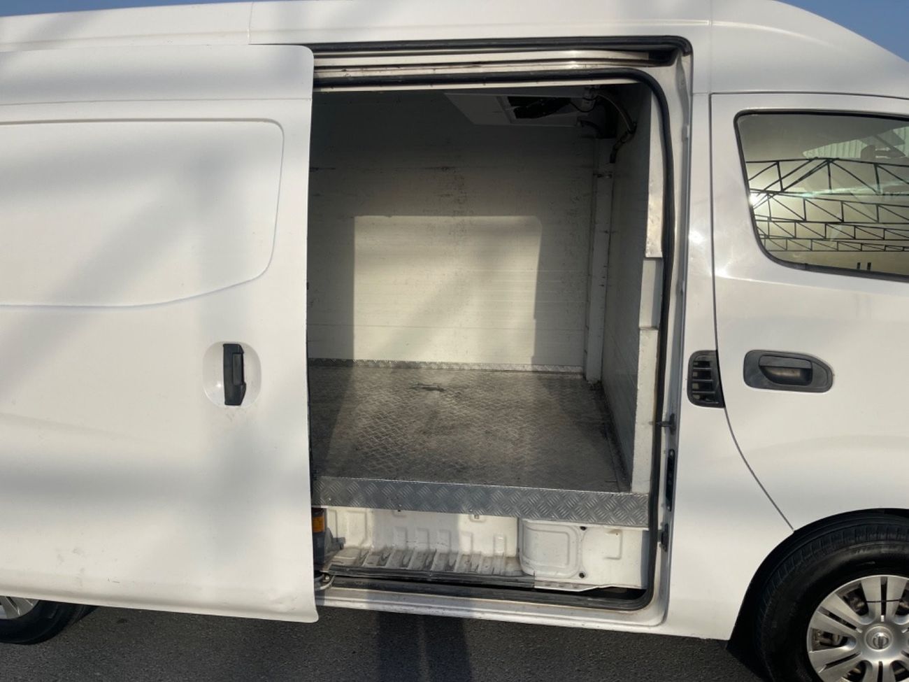 نيسان NV350 موجود في معرضنا سما الشآم لتجارة السيارات