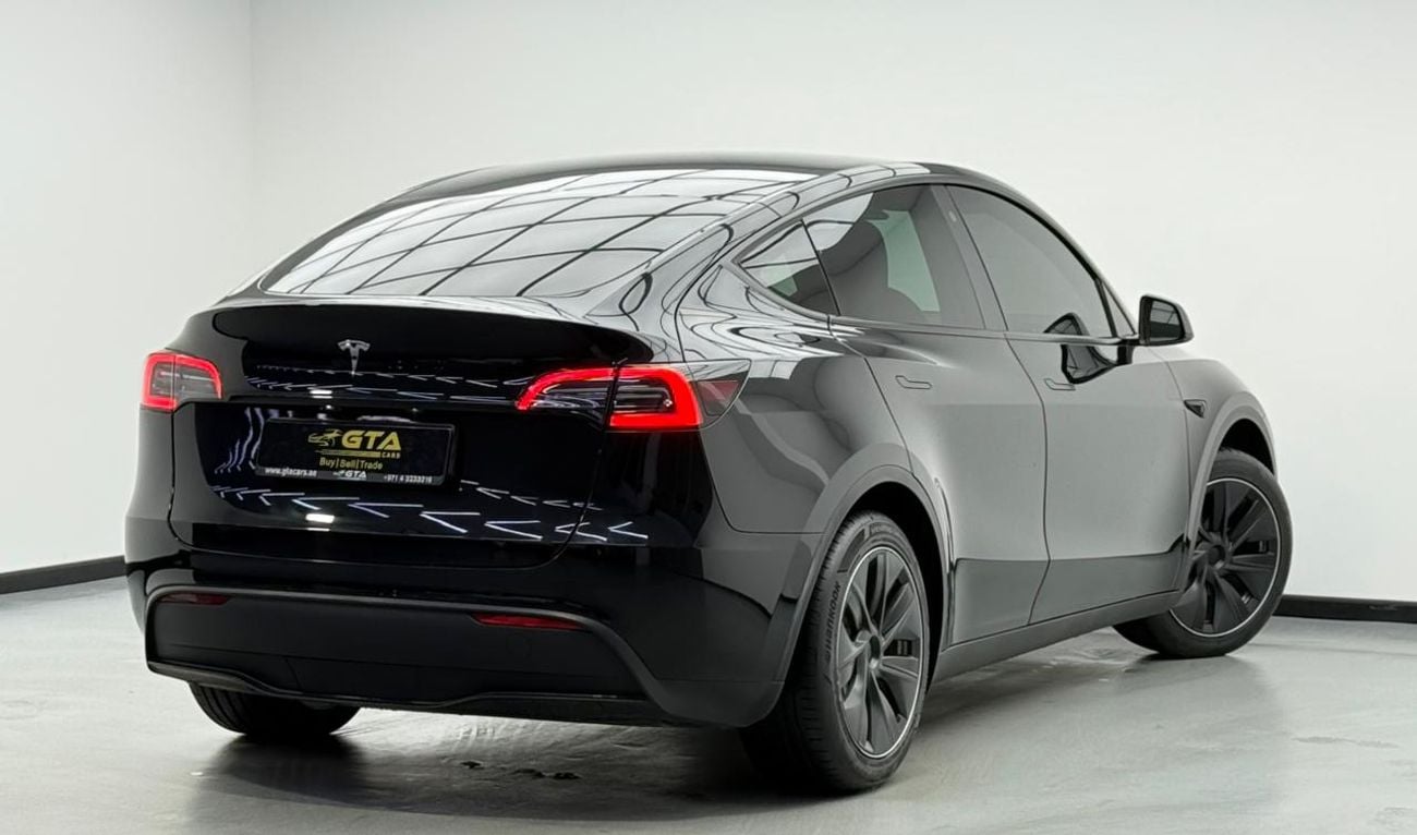 تسلا موديل Y Real-Wheel Drive 2024 Tesla Model Y, 2027 Tesla Warranty, 2031 Tesla Battery Warranty, Low Km, GCC