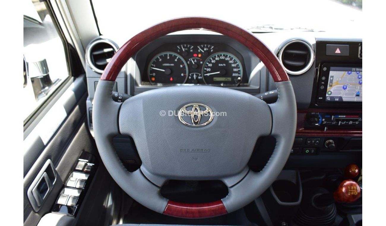 Toyota Land Cruiser Pick Up 79 Double Cab Pickup Limited V8 4.5l Turbo Diesel 4wd Manual Transmission