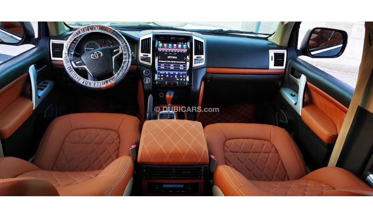 Toyota Land Cruiser VXR