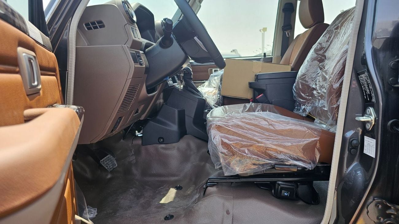 تويوتا لاند كروزر بيك أب 70 Toyota Land Cruiser Pick Up Toyota Land Cruiser Pick Up 2026 Toyota Land Cruiser DC 4.0L AT Petrol (Full Option) Toyota Land Cruiser Pick Up 4.0L V6 - Diff Lock - Automatic 4x4 Transmission - Rear Camera - Leather