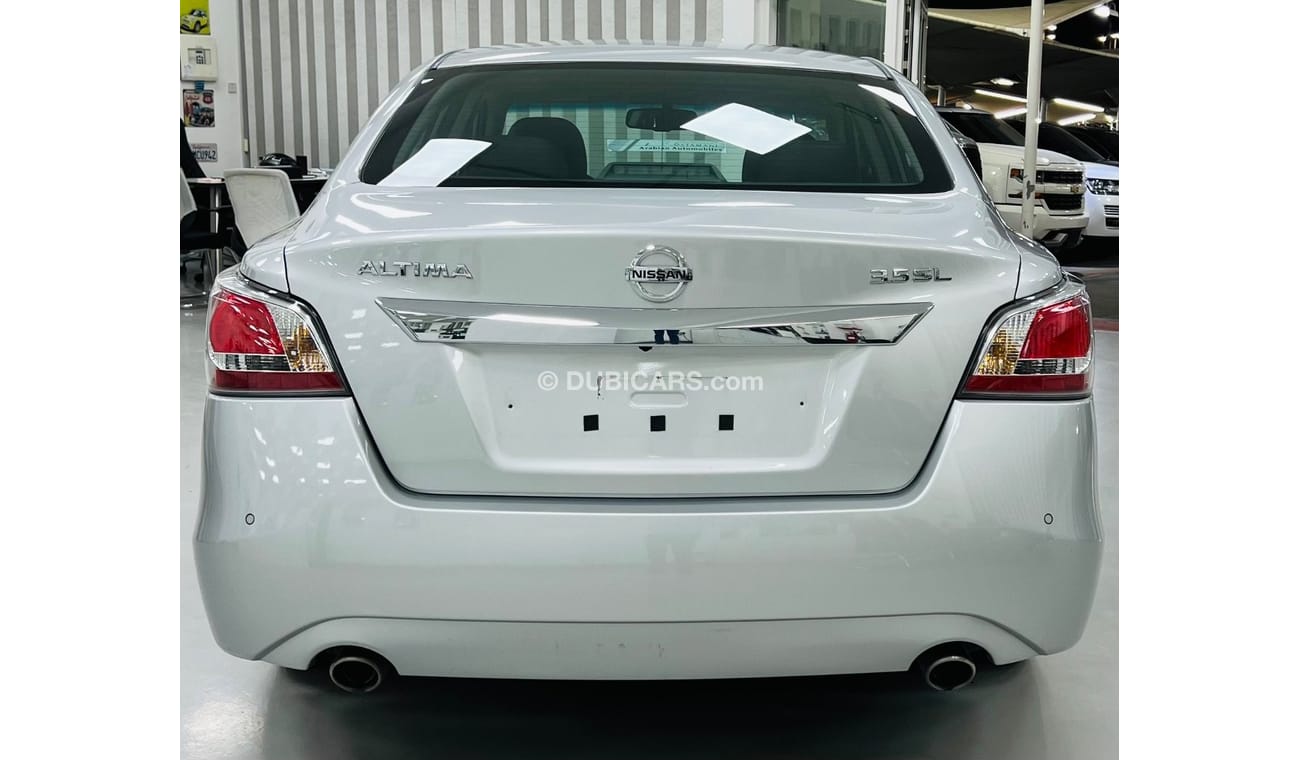 Nissan Altima GCC .. FSH .. Original Paint .. Top Range .. SL .