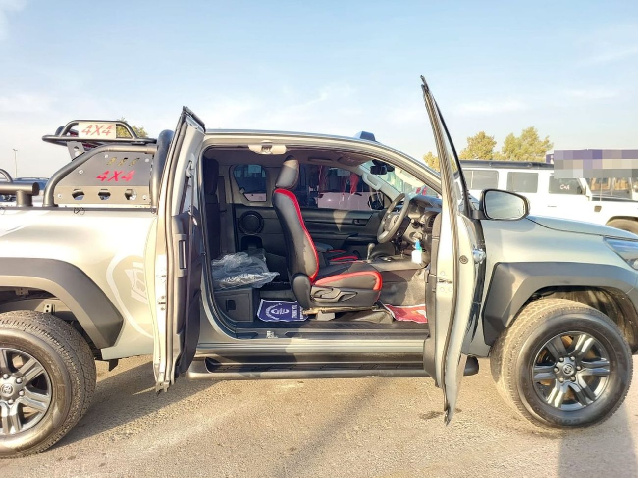 تويوتا هيلوكس TOYOTA HILUX PICKUP RHD 2022 MODEL 2.8 L DIESEL AUTOMATIC(PM77151)