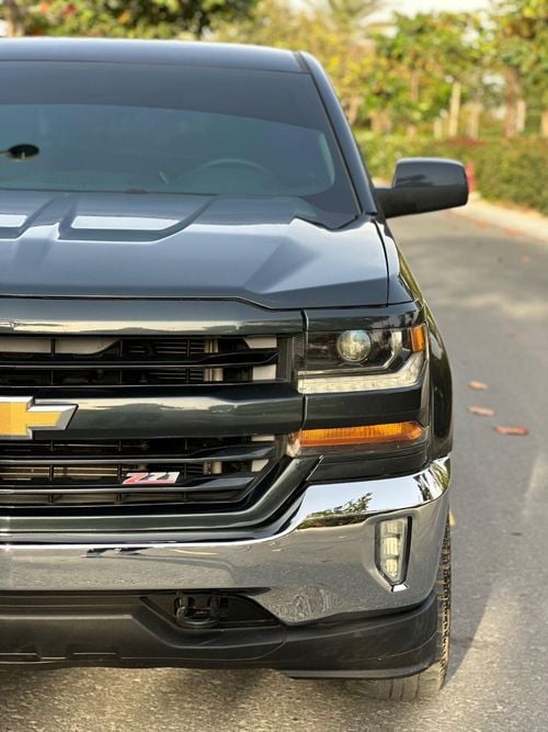 Chevrolet Silverado 1500 REG/CAB LT Z71 CLOTH 1500 C/C LT2 MIDNIGHT ED