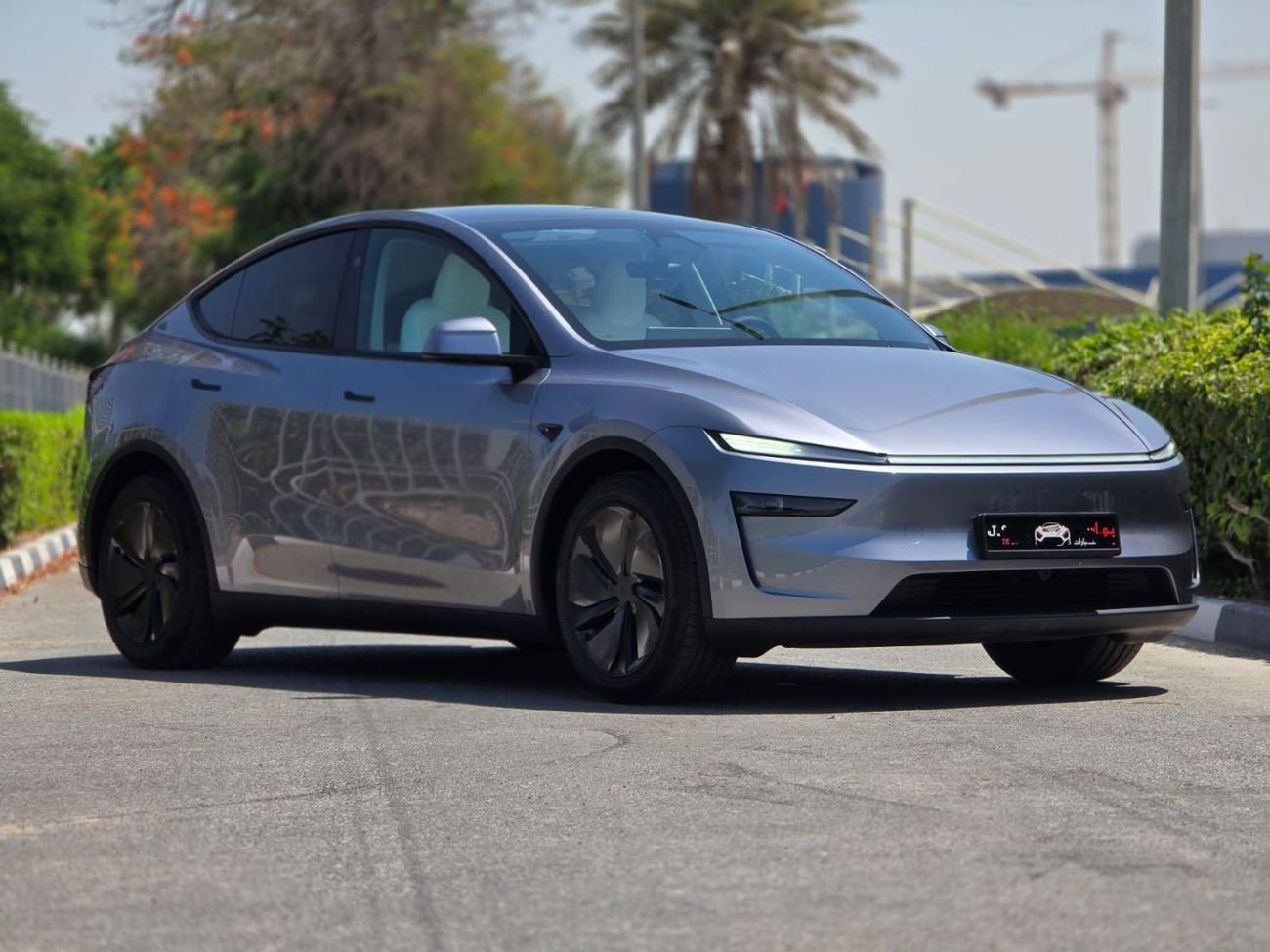 Tesla Model Y LONG RANGE AWD 2025 GCC LOW MILEAGE WITH 8 YEARS TESLA DUBAI AGENCY WARRANTY IN MINT CONDITION