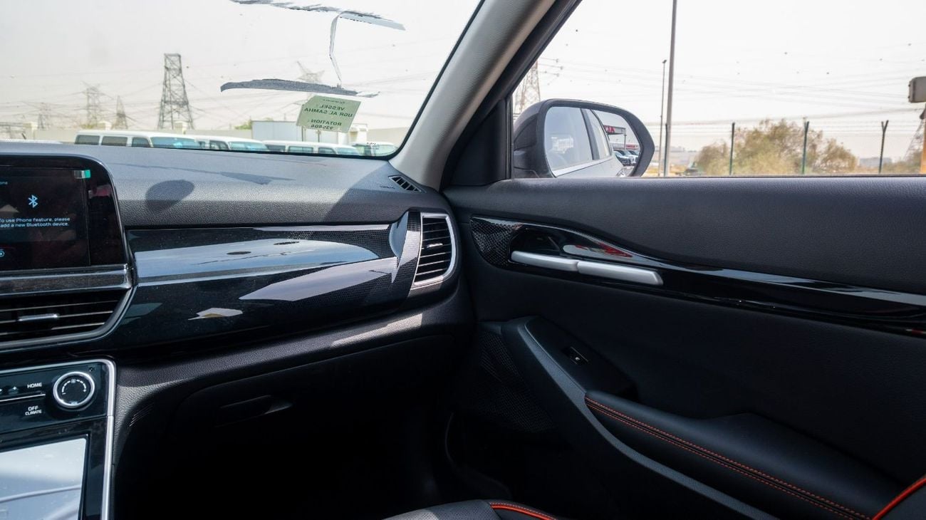 Kia Seltos kia Seltos 2025 1.5L Petrol 4 Cylinder Transmission Automatic  panoramic roof Olive Green Outside Bl