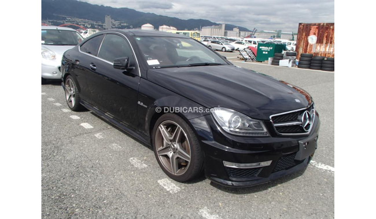 Mercedes-Benz C 63 AMG Used LHD C63 2012/C63 AMG COUPE/204377 AB,ABS,NAVI,BACK/CAM,L/SEAT,P/DOOR LOT # 574