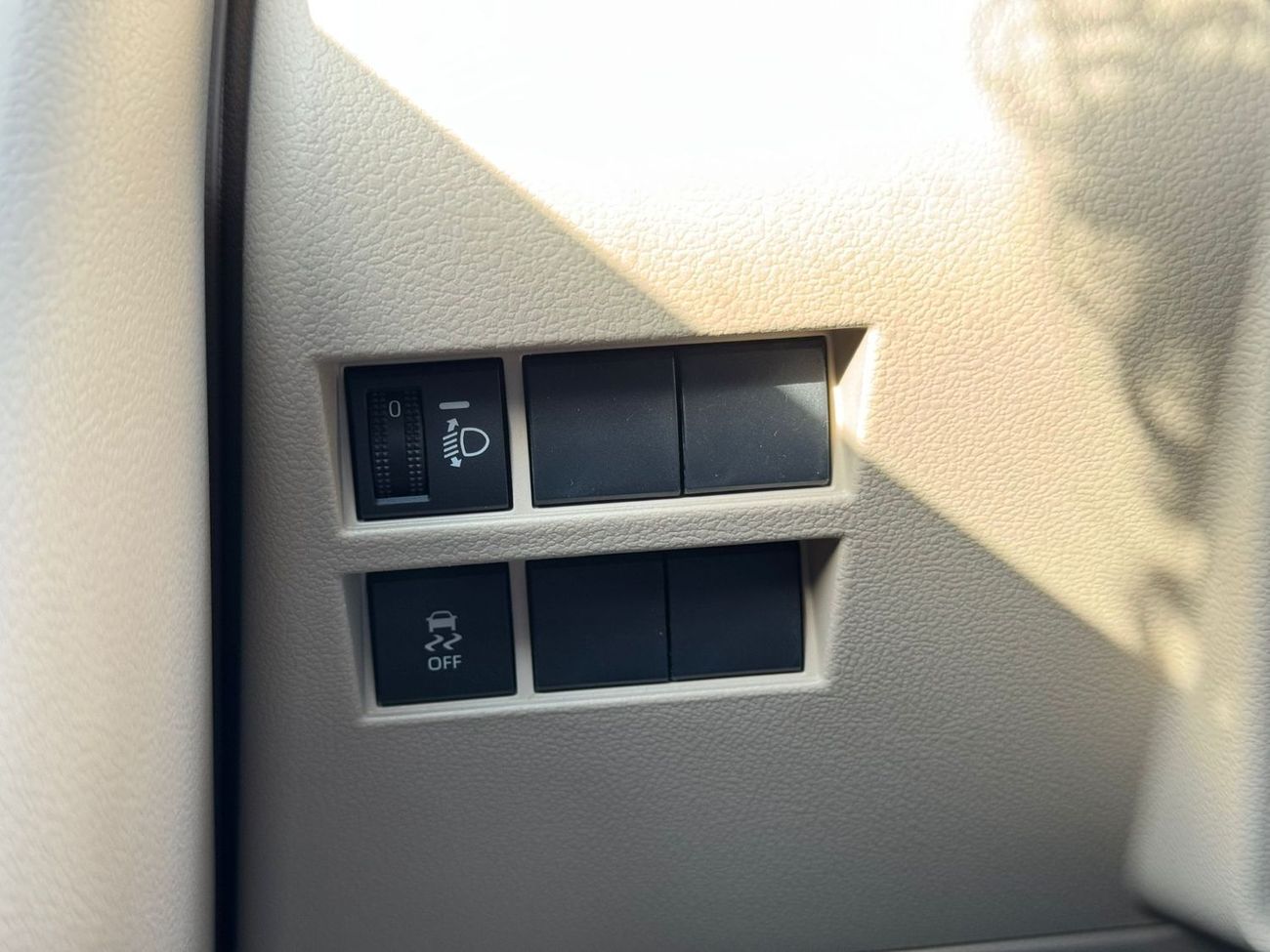 Toyota Land Cruiser GXR 3.5L oyota Land Cruiser GXR 2025 – Twin Turbo – GCC Specs – Brand New