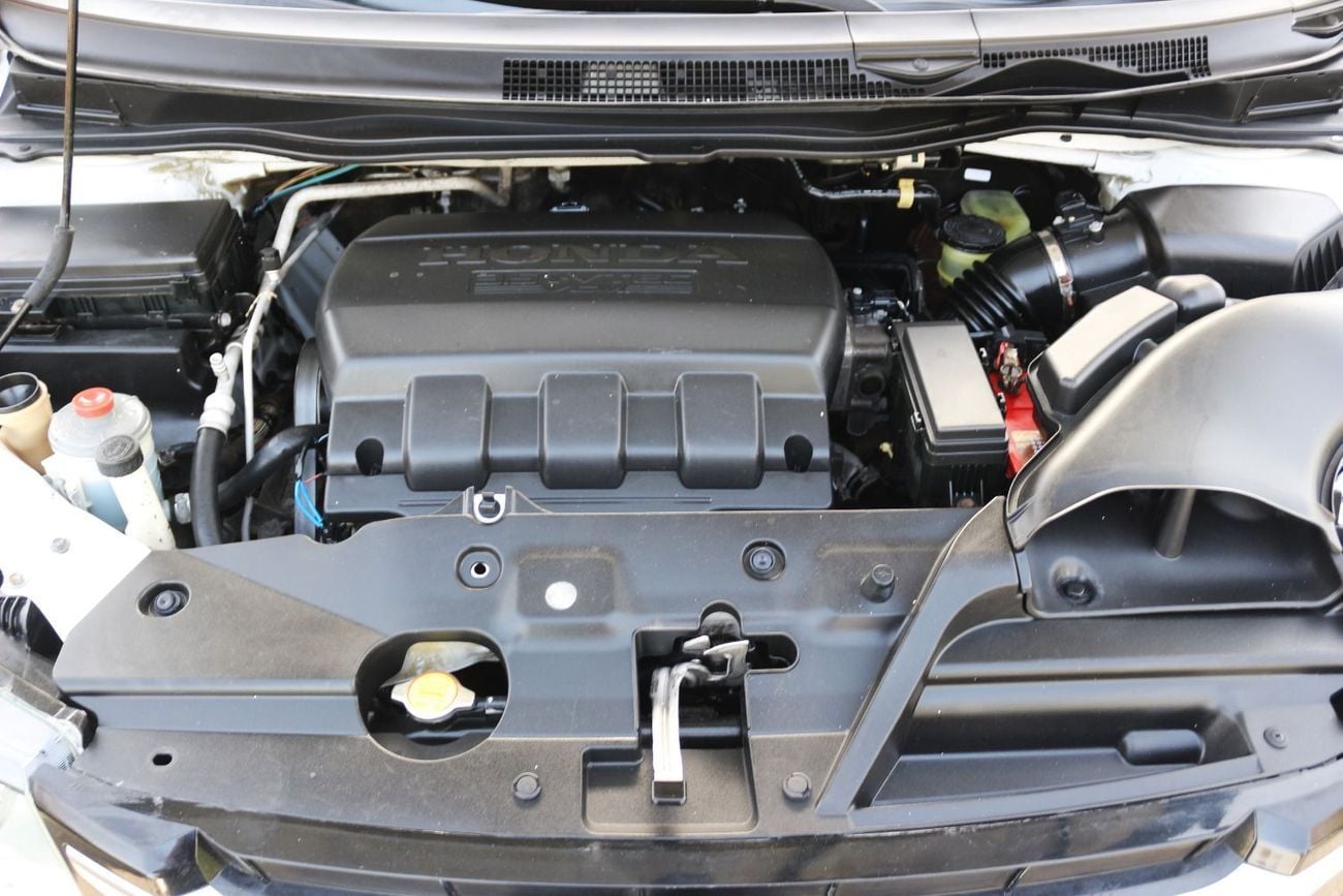Honda Odyssey TOURING LX 3.5L (250 HP) HONDA ODYSSEY 2014 GCC FULL OPTIONS WITH ELC SLIDING DOOR