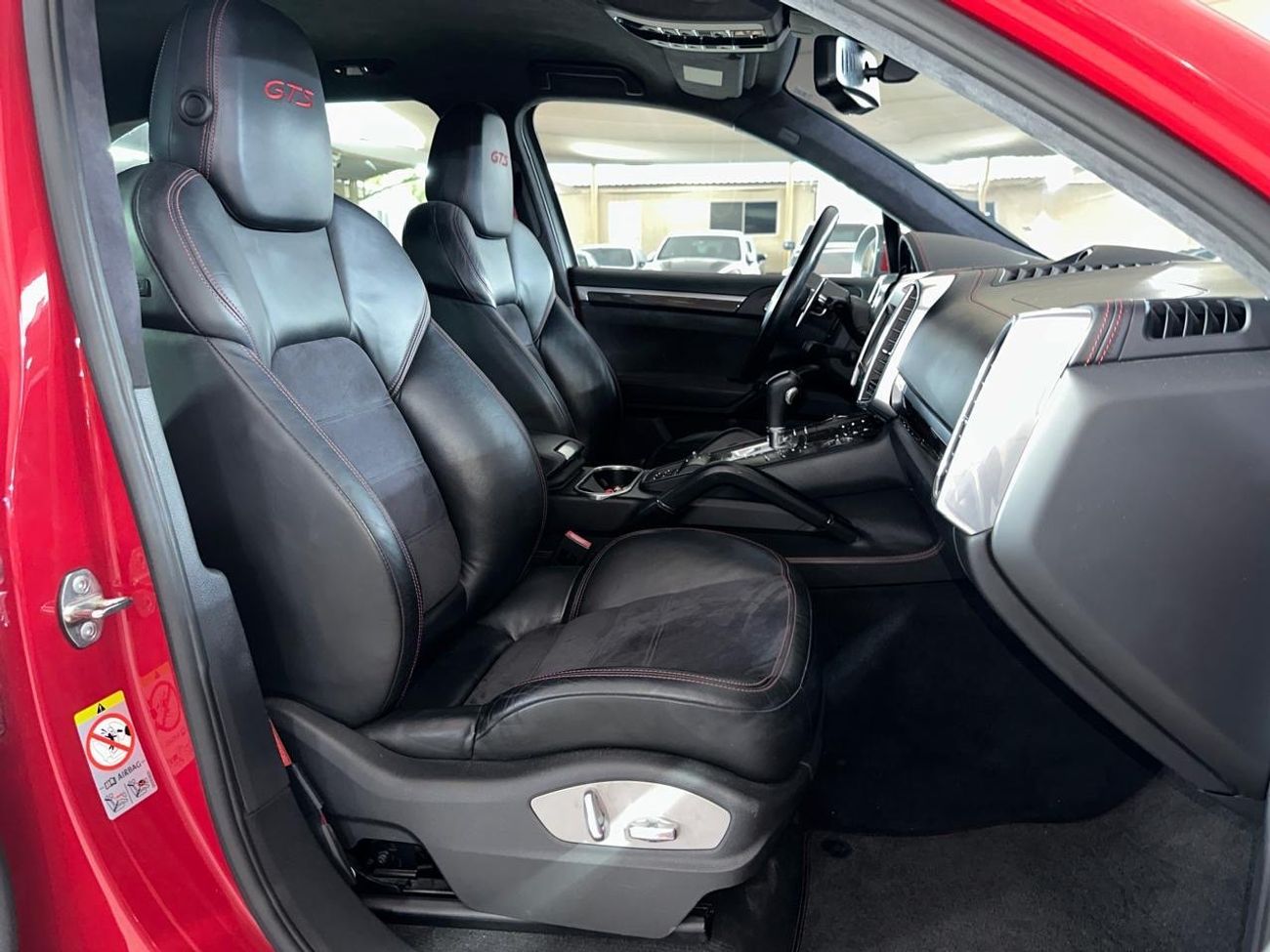 Porsche Cayenne GTS 4.8L PORSCHE CAYENNE GTS 2013 4.8L | GTS INTERIOR PACKAGE | CARBON INTERIOR PACKAGE | SPORTS STE