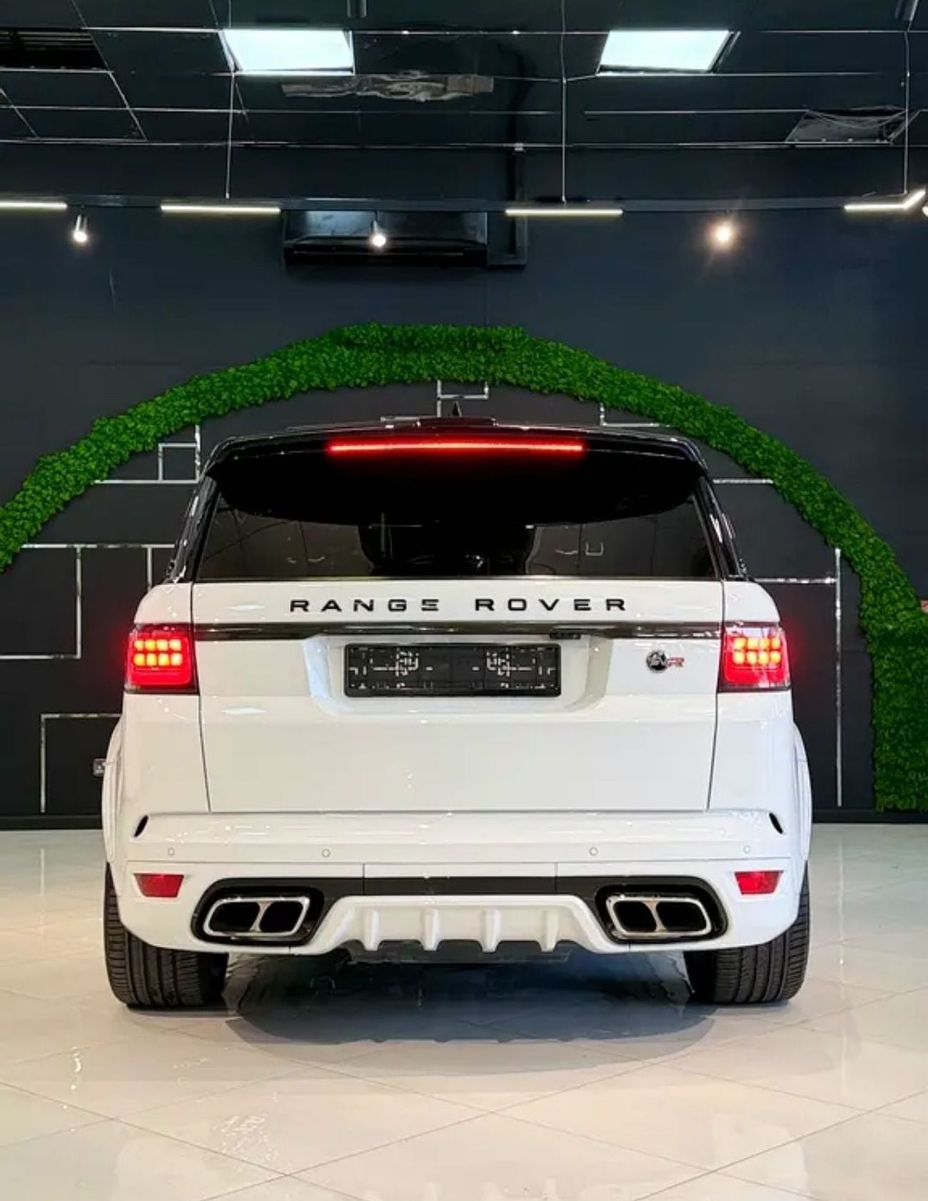 Land Rover Range Rover Sport SVR Carbon Edition 5.0L
