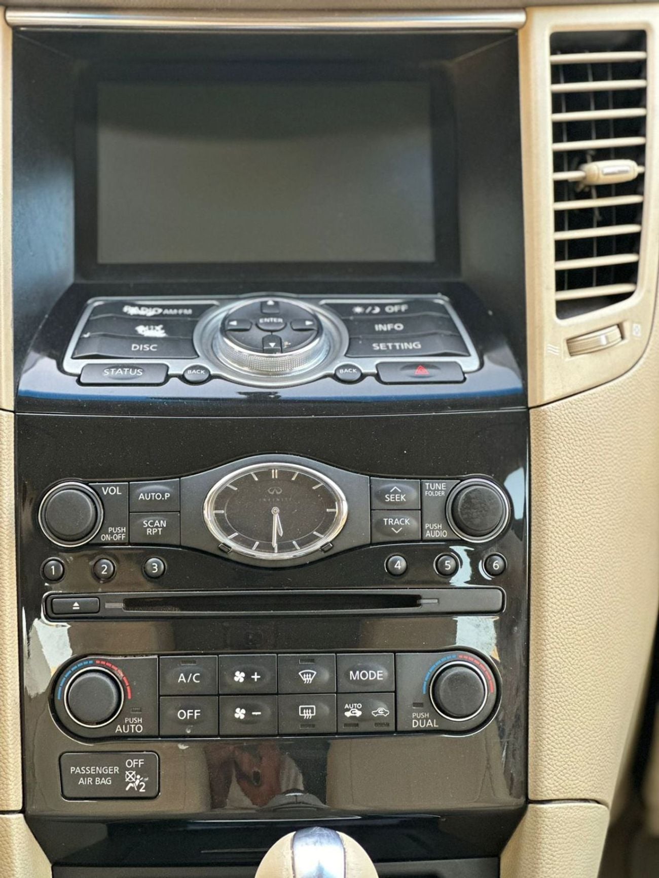 إنفينيتي QX70