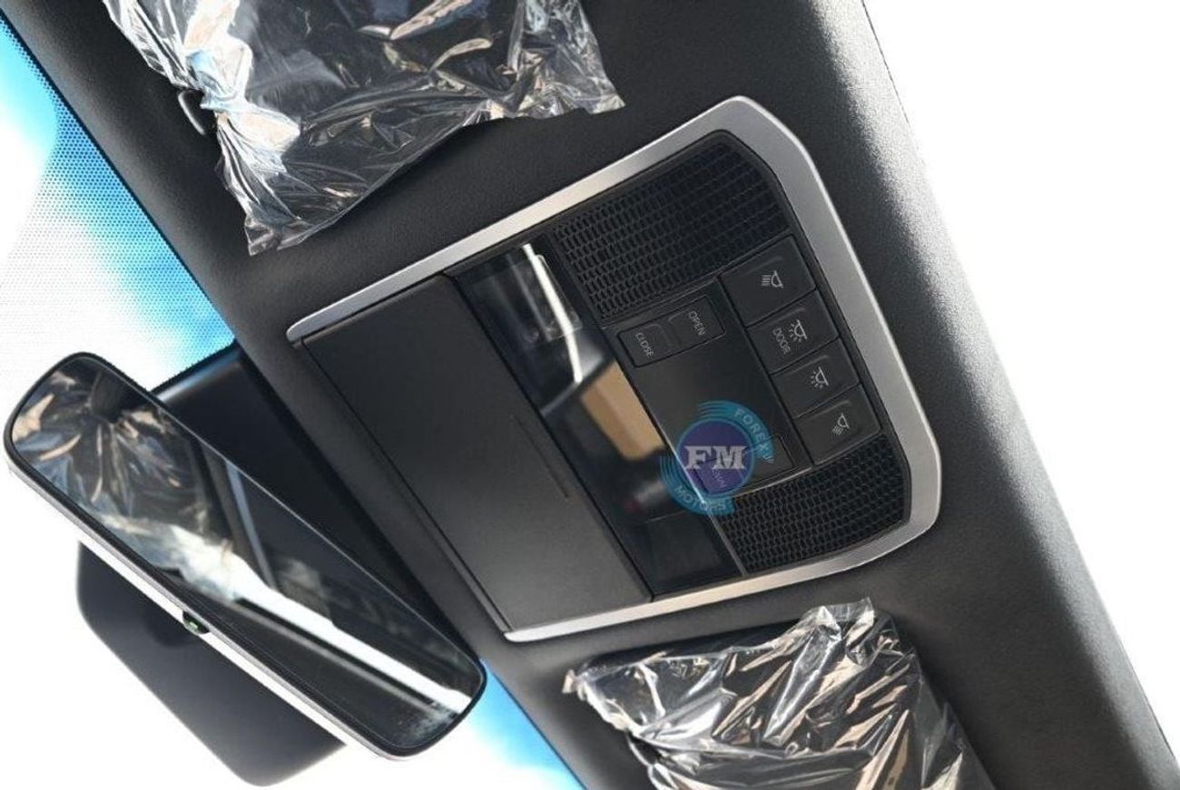 تويوتا لاند كروزر 300 GXR 3.3L Diesel 7 Seat Automatic