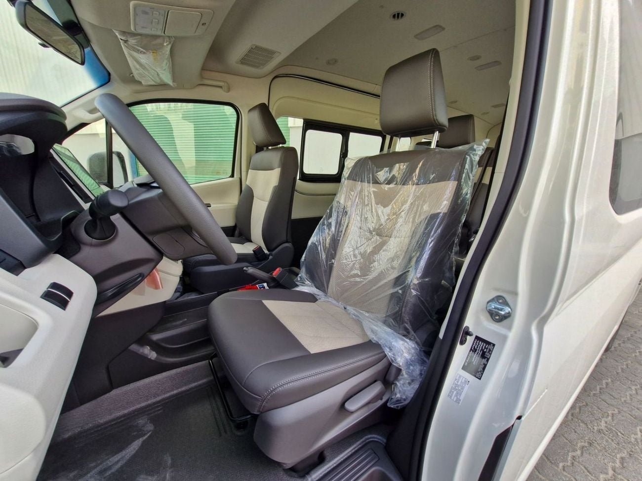 تويوتا هاياس Toyota Hiace 3.5 AT 2026 full option with automatic door