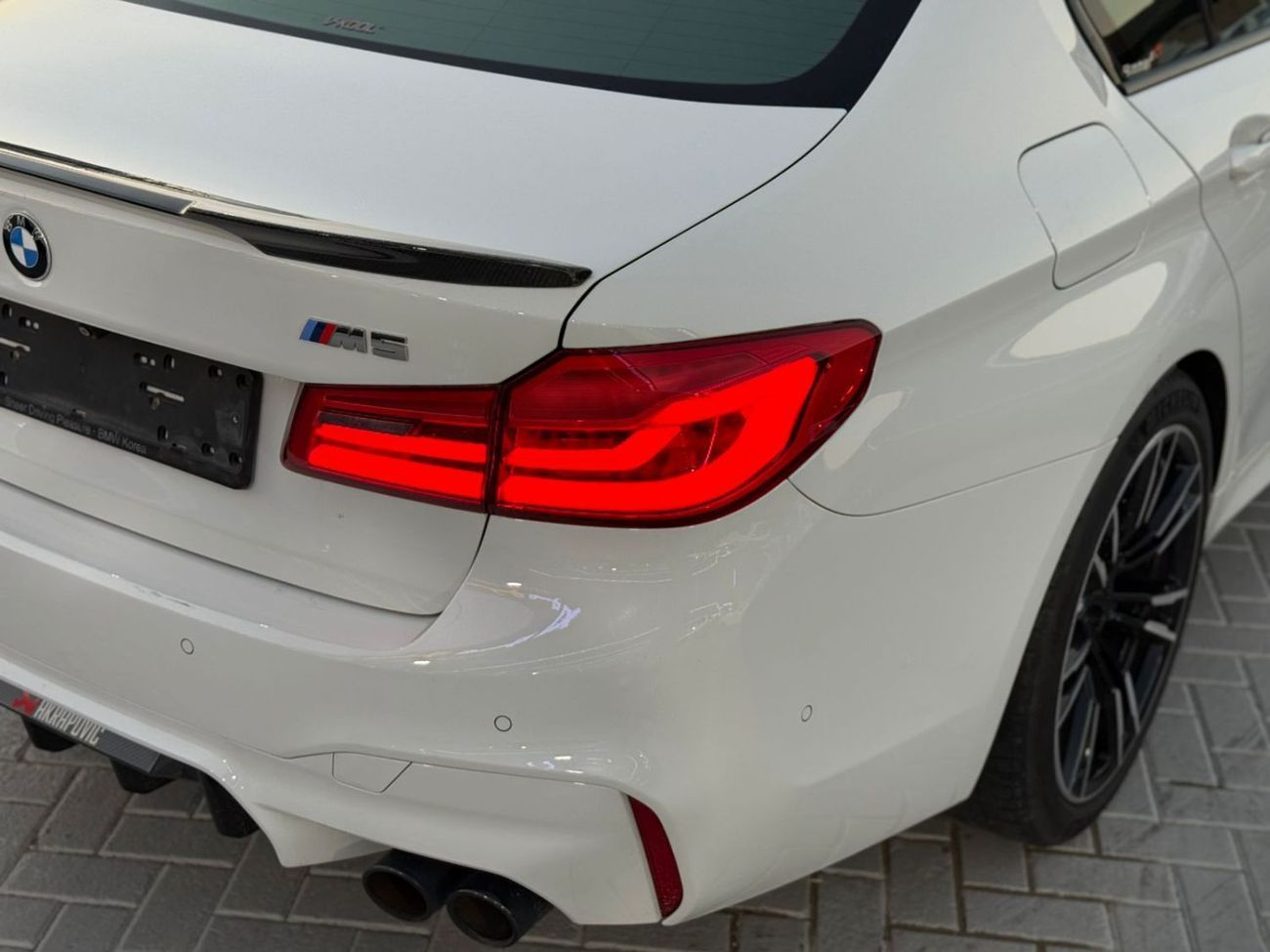 BMW M5 Std 4.4L