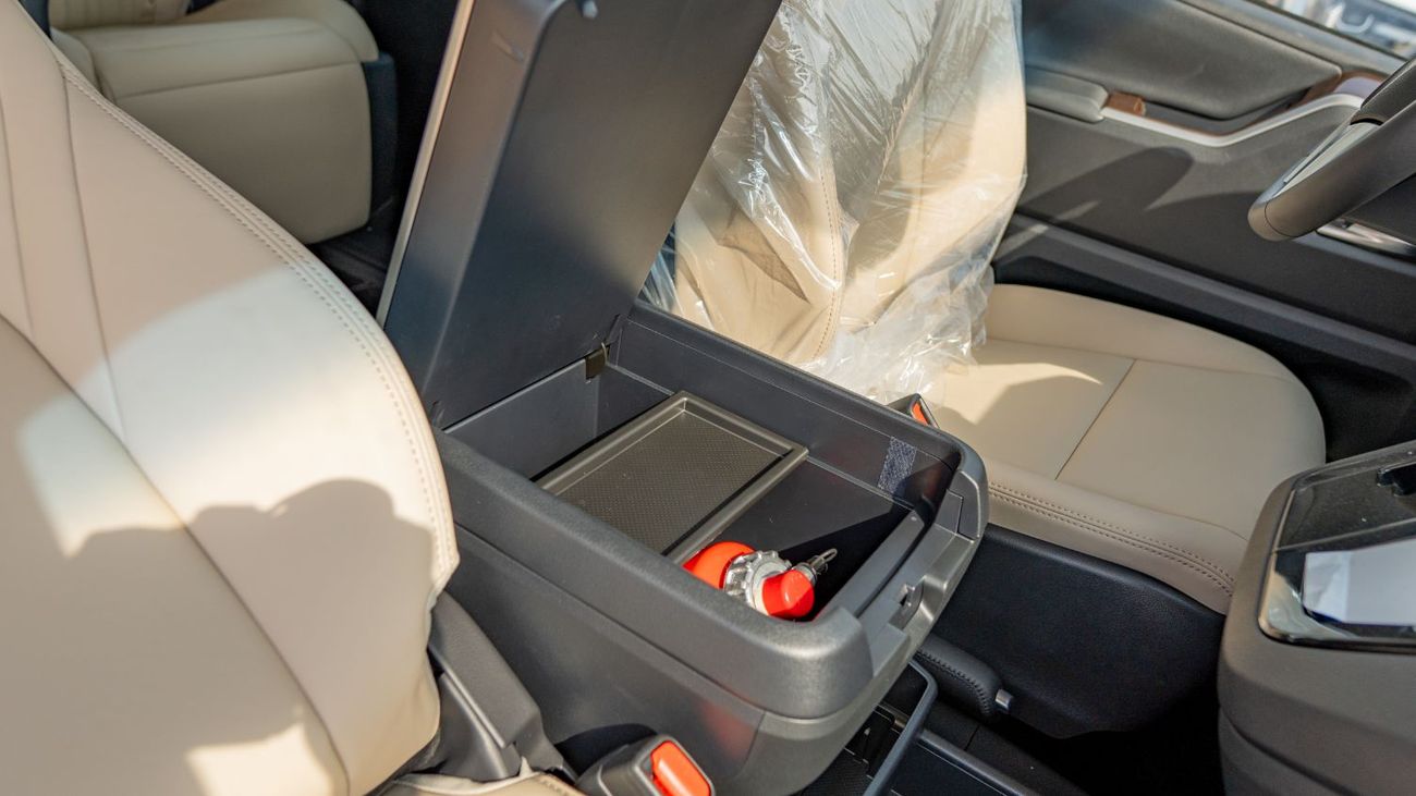 Toyota Granvia 2025 Toyota Granvia 3.5L Premium AT Petrol