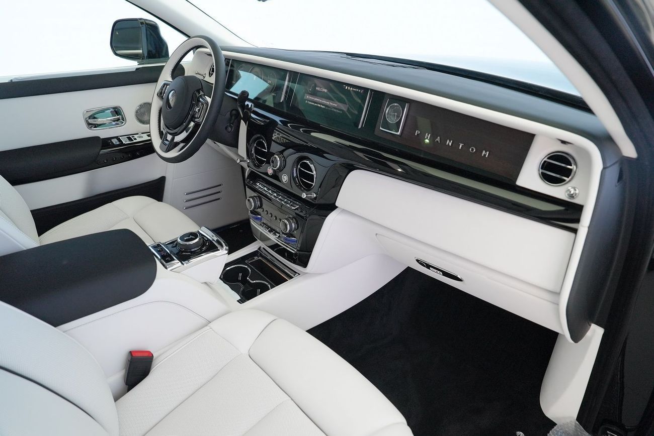 Rolls-Royce Phantom EWB 6.8L