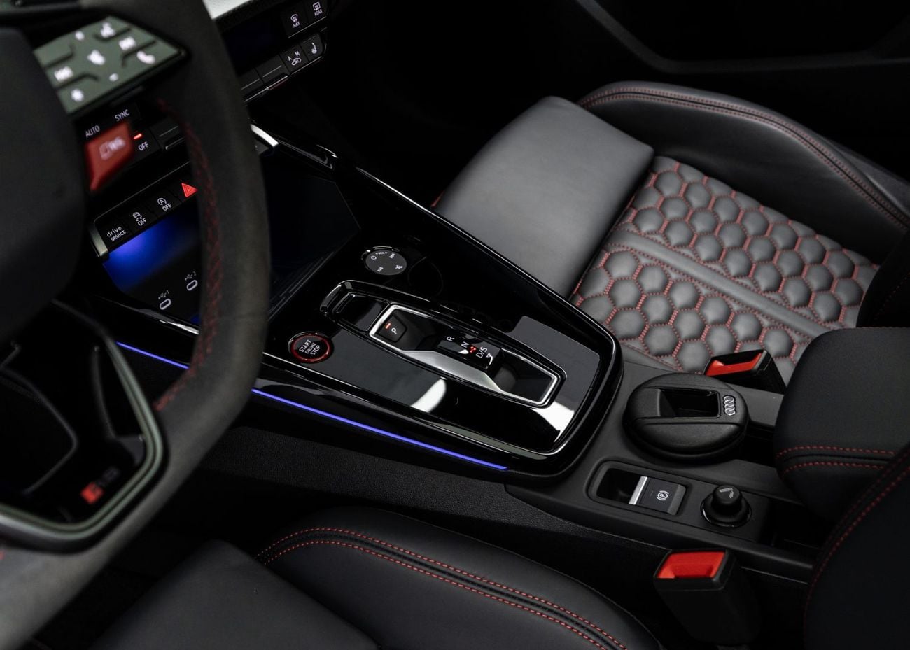 أودي RS3 STD BUY NOW, PAY 2027 | THE BLACKLINE STANDARD | 2030 Audi Warranty & Service Contract, GCC, Low KM'