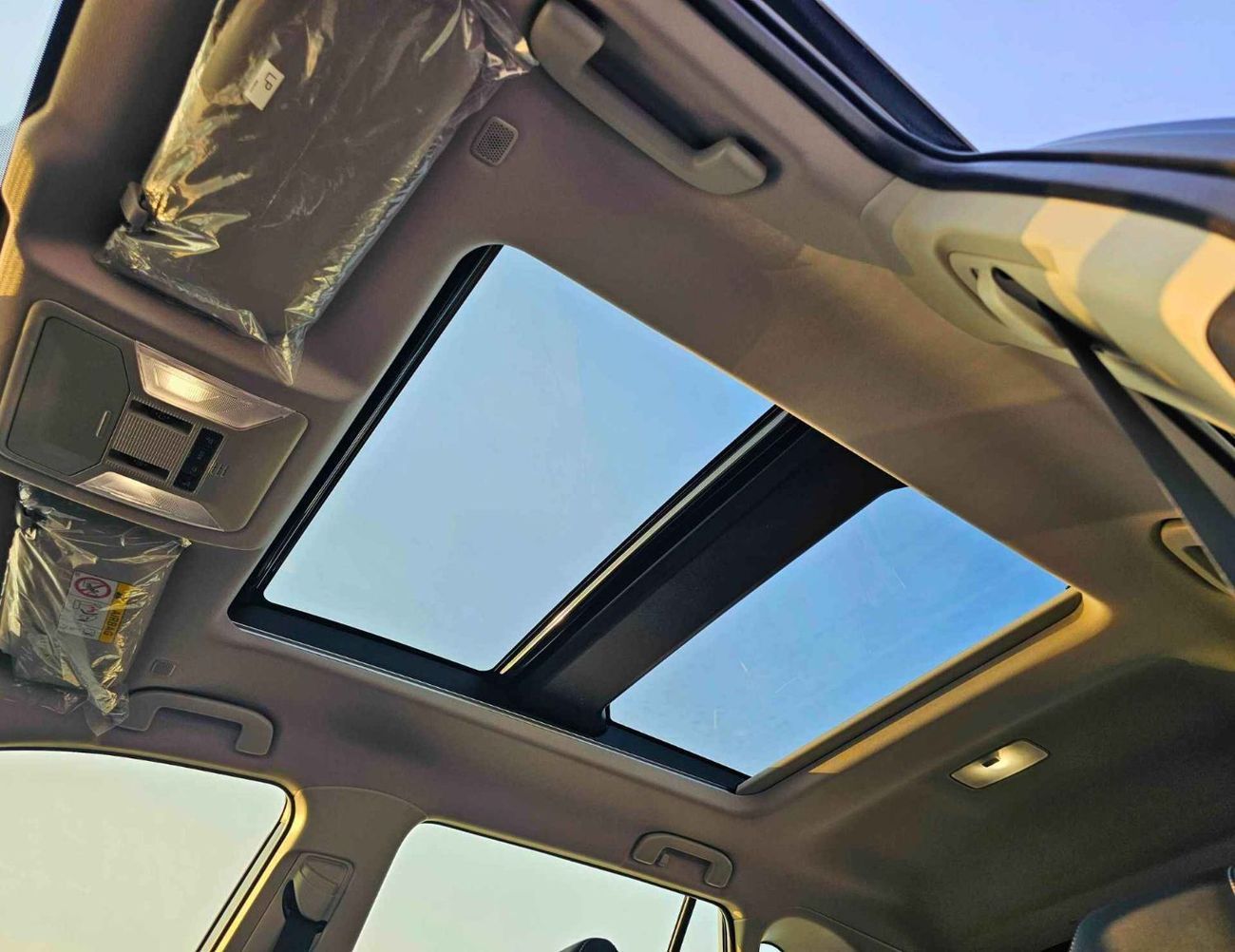 تويوتا راف ٤ HYBRID / FULL OPTION / 2.5L AWD / PANORAMIC ROOF / CODE # RAVHFY