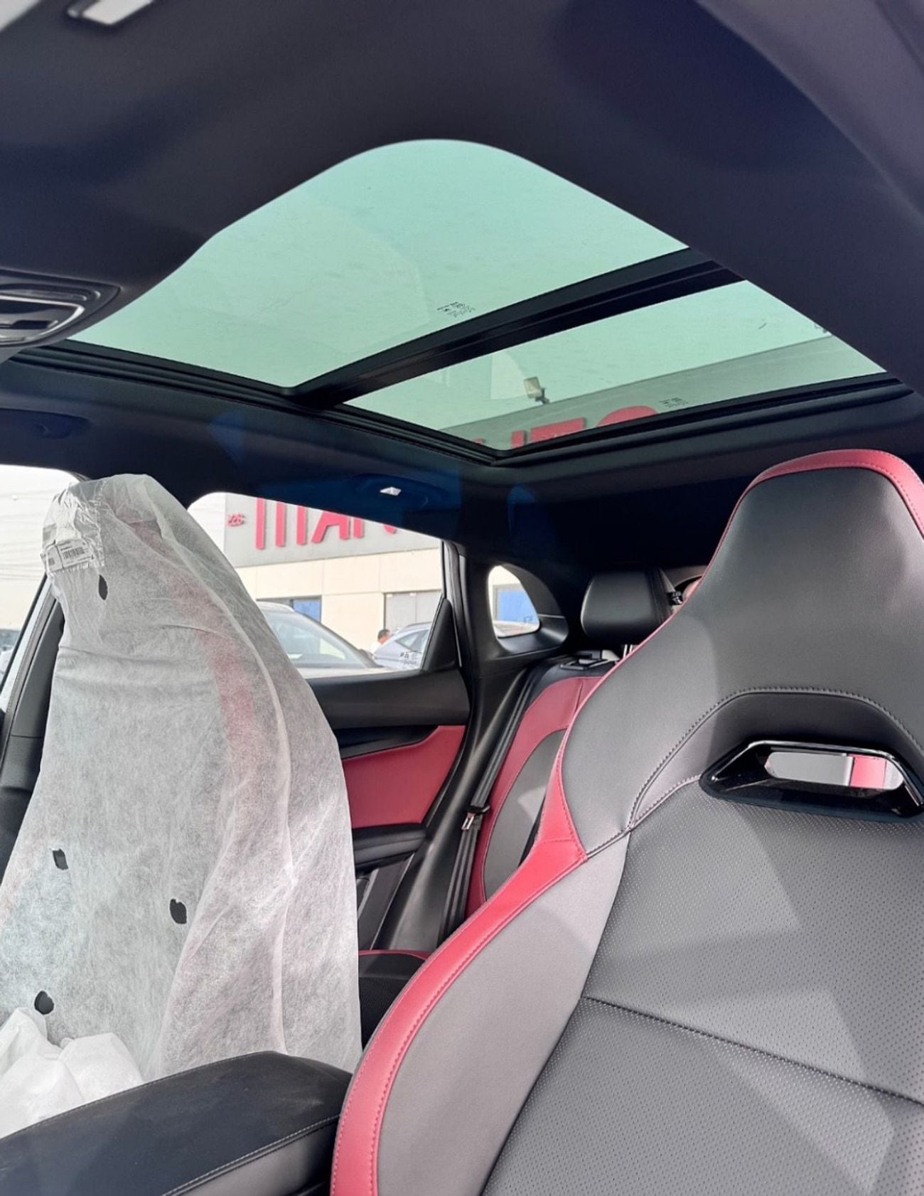 MG One LUX