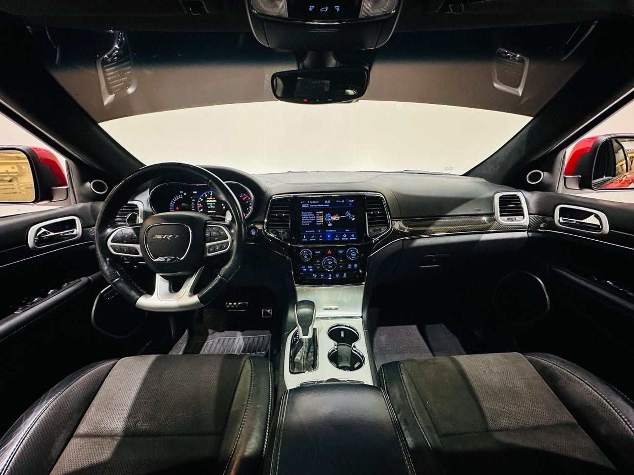 جيب جراند شيروكي SRT 6.4L